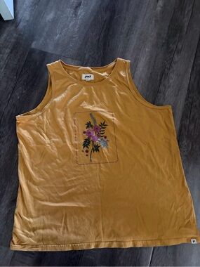Pact Sleeveless tank